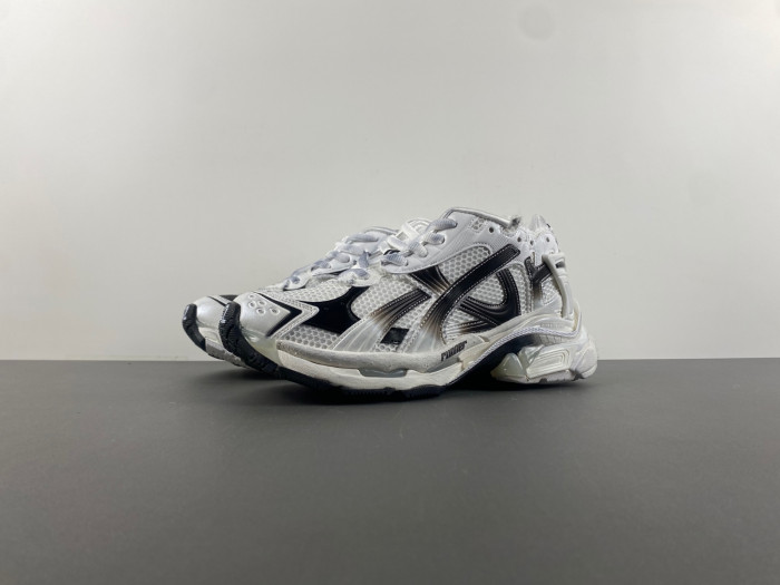 BLCG PHANTOM SNEAKER 772774-WRUNG-9010