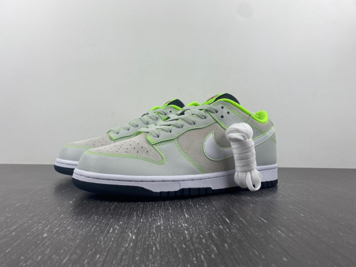 Nike Dunk Low University of Oregon PE (2023) FQ7260-001