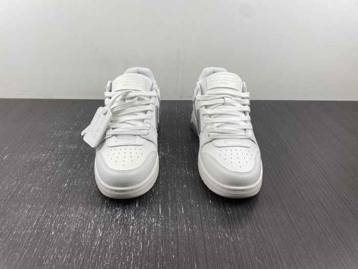OFW SNEAKER