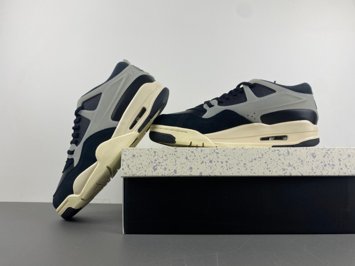 Air Jordan 4 RM