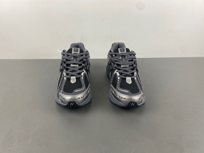 N3W BLANCE 1906R Phantom Dark Grey Metallic Silver M1906RES