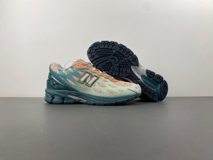 N3w Balance 1906W New Spruce Light Sparrow U1906WFB