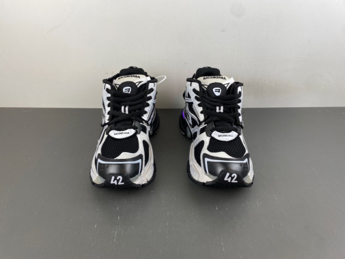BLCG Runner Lighted Sneaker 677403-W3RB2 9010