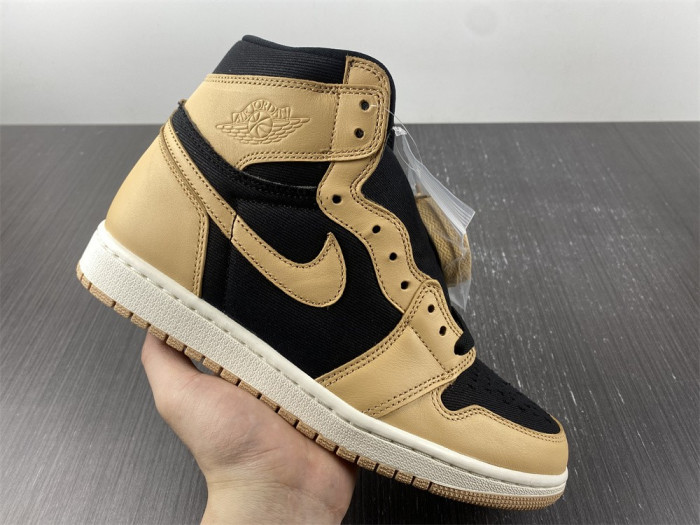 Air Jordan 1 Retro High OG Heirloom 555088-202