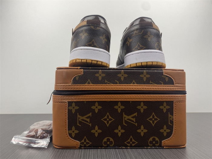 AIR JORDAN 1 OFW Low Top (WITH CASE)