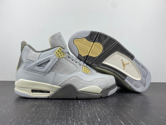 Air Jordan 4 Retro SE Craft Photon Dust DV3742-021