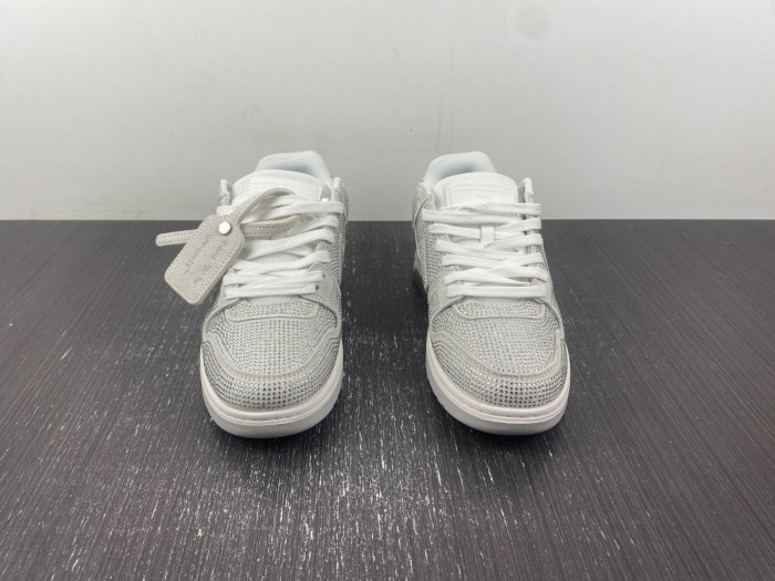 OFW SNEAKER