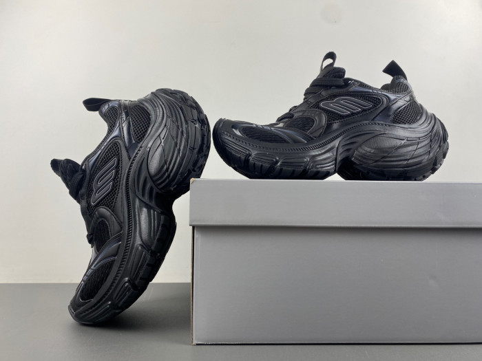 BLCG 911 SNEAKER 784342 W2MVZ 1010
