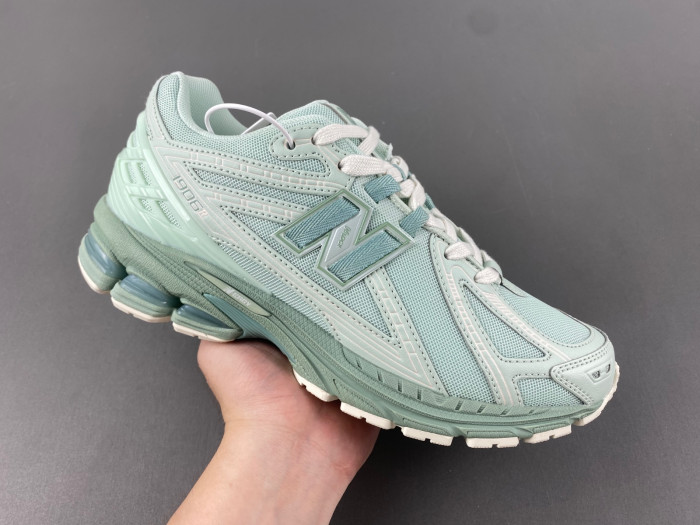 N3W BLANCE 1906R Jade Green M1906RZC