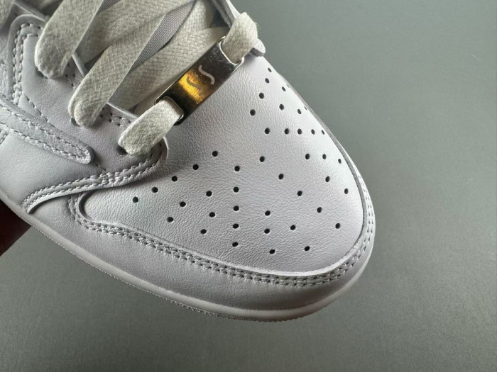 Air Jordan 1 Retro Low OG SP Travis Scott Michael Rubin White Party (Friends and Family) TD1228-111