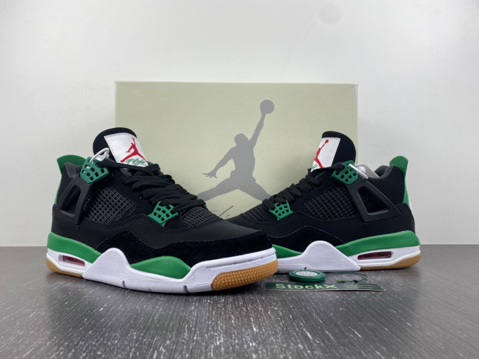 Nike SB x Air Jordan 4 Black and Green DR5415-030