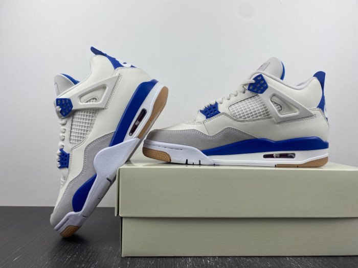 Nike SB x Air Jordan 4 White and Blue DR5415-104