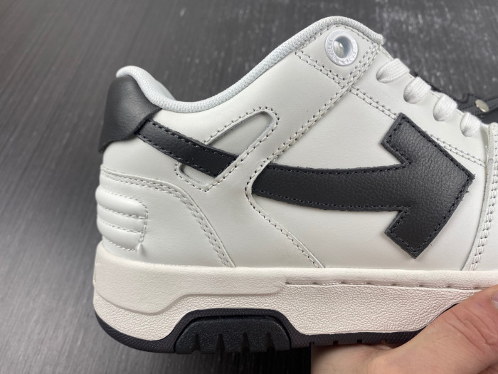 OFW SNEAKER