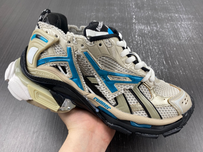BLCG PHANTOM SNEAKER 677403 W2RB6 2028