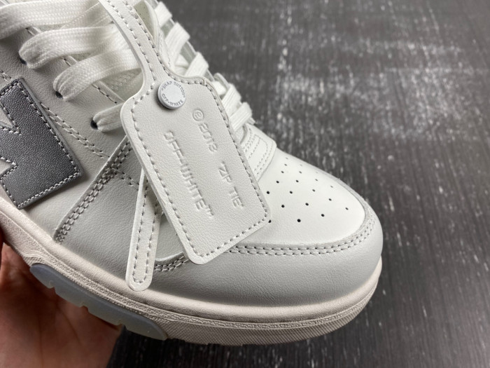 OFW SNEAKER