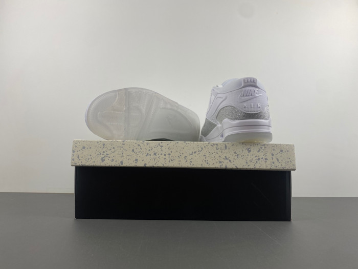 Air Jordan 4 RM HQ3441-111