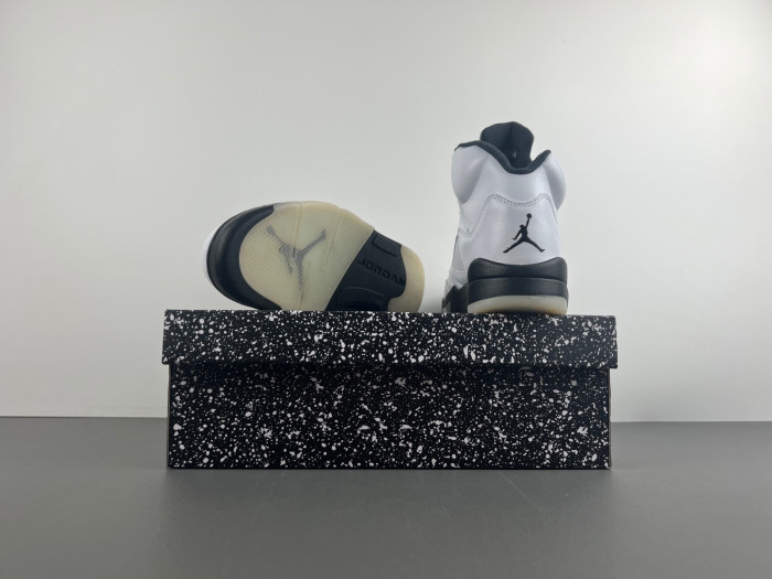 Air Jordan 5 Retro Reverse Metallic DD0587-110
