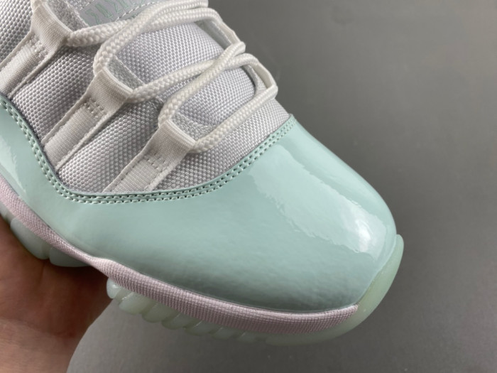 Air Jordan 11 Retro Low Igloo (Women