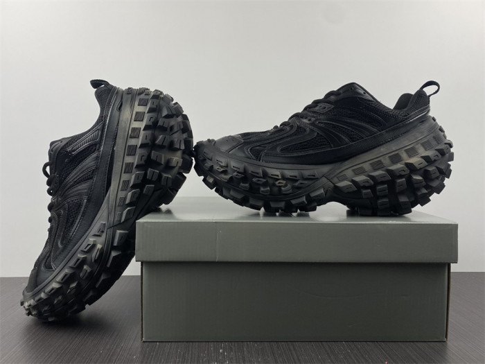 BLCG DEFENDER RUBBER PLATFORM SNEAKERS 685611 W2RA6 1000