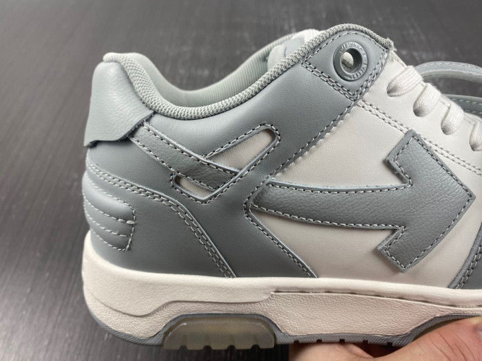 OFW SNEAKER