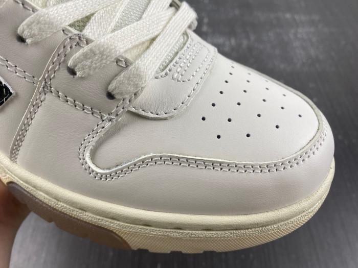 OFW SNEAKER
