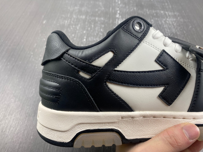 OFW SNEAKER