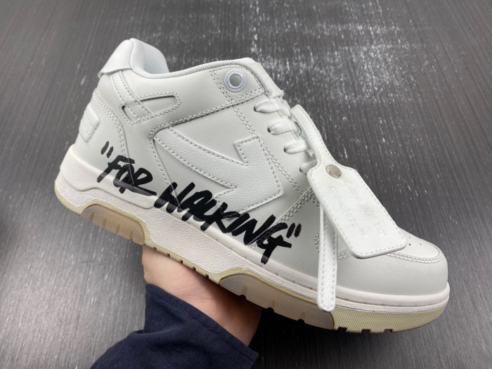 OFW SNEAKER