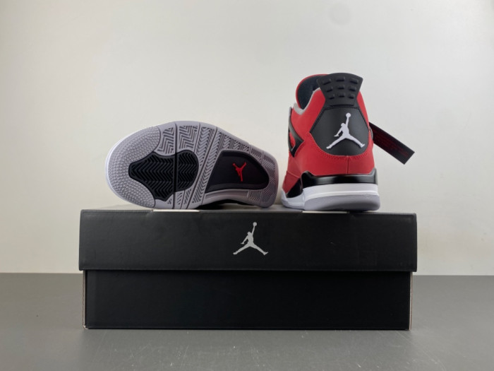 Air Jordan 4 Retro Toro Bravo (2026) FQ8138-600
