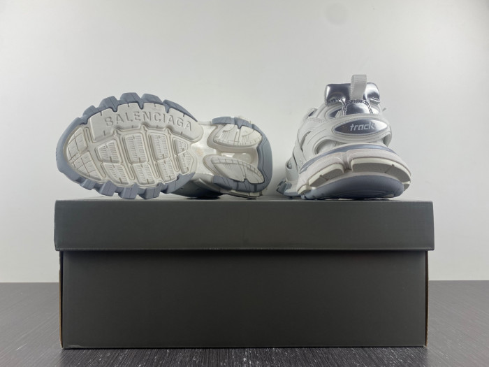 BLCG Track Trainer White Silver 542436 W2F5C 9081