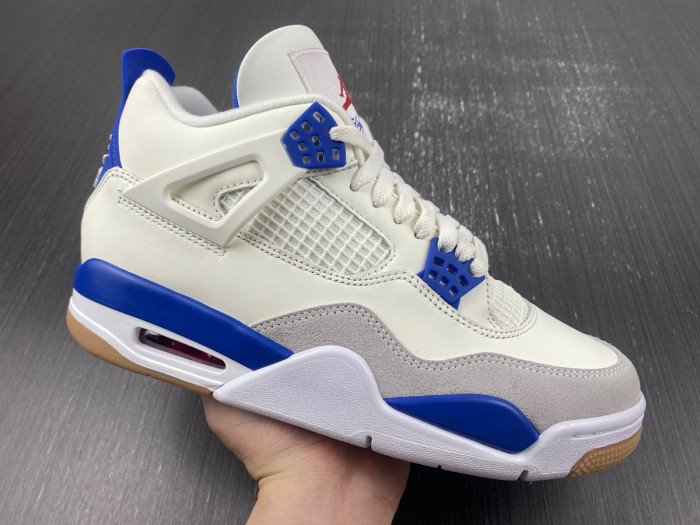Nike SB x Air Jordan 4 White and Blue DR5415-104