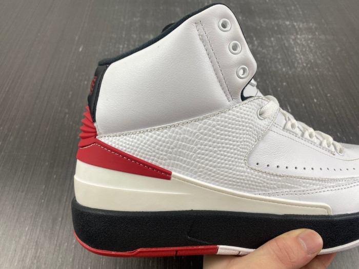Air Jordan 2 Retro OG Chicago (2022) DX2454-106