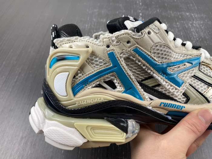 BLCG PHANTOM SNEAKER 677403 W2RB6 2028