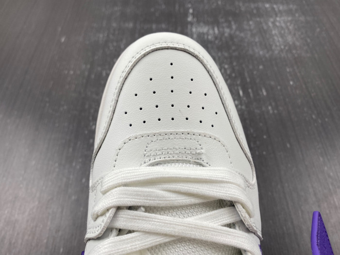 OFW SNEAKER