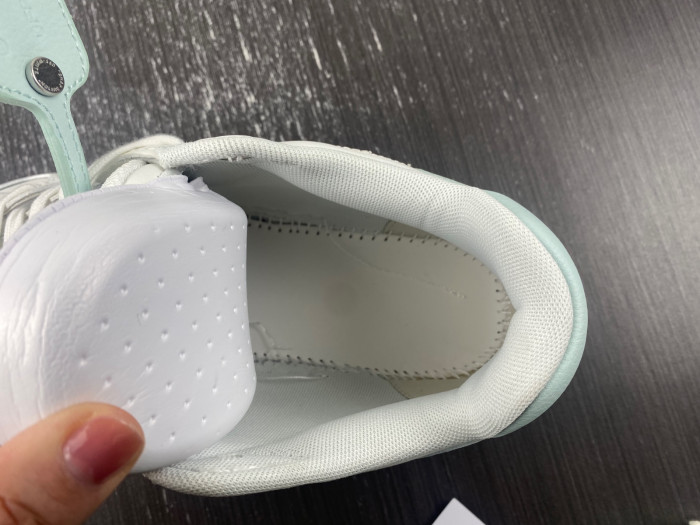 OFW SNEAKER