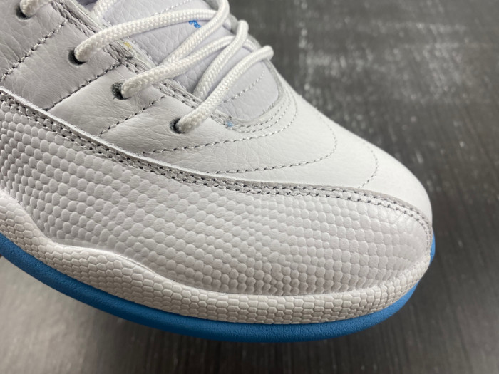 Air Jordan 12 Retro White University Blue (2004) (Women