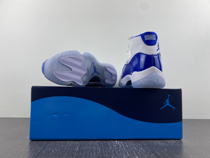 Air Jordan 11 CT8012-114