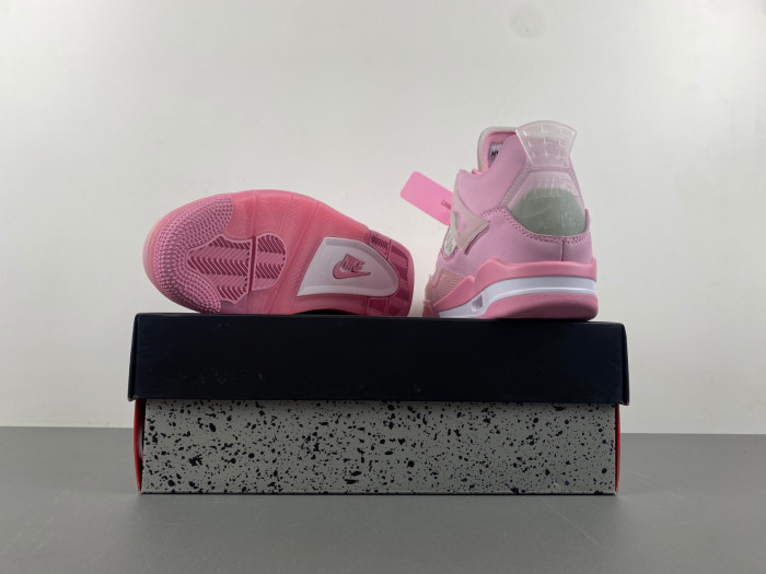 Air Jordan 4 pink