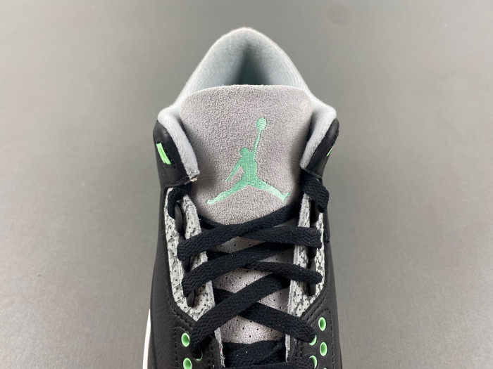 Air Jordan 3 Retro Green Glow CT8532-031