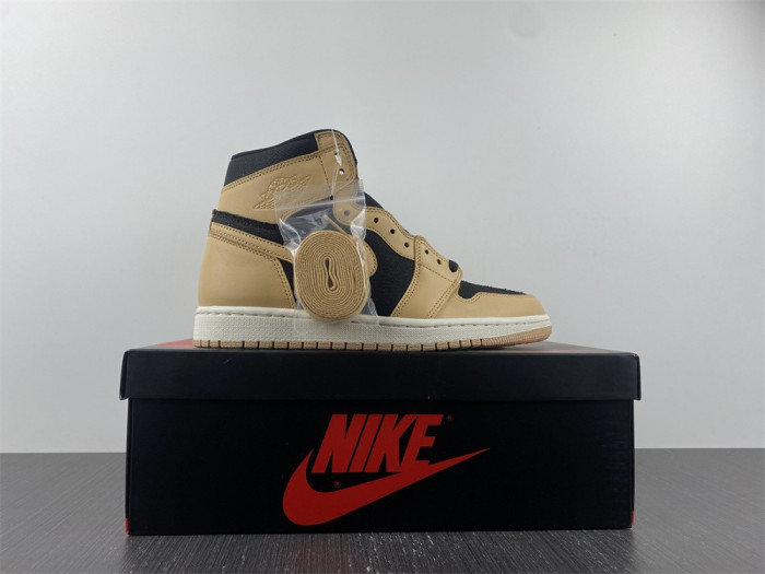 Air Jordan 1 Retro High OG Heirloom 555088-202