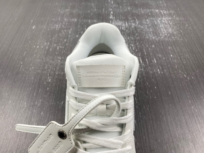 OFW SNEAKER