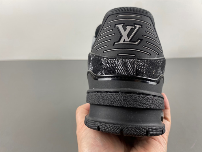 Lou1su1tt Skate Sneaker