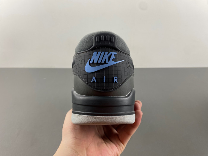 Air Jordan 4 RM Iron Grey (GS) FQ7938-002