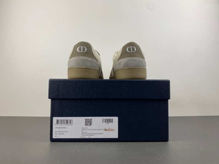 D10R B01 Sneaker