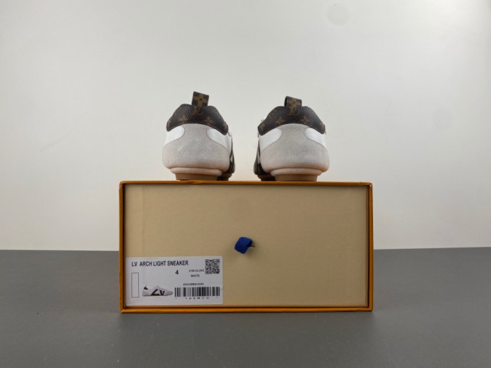 Lou1su1tt Sneaker