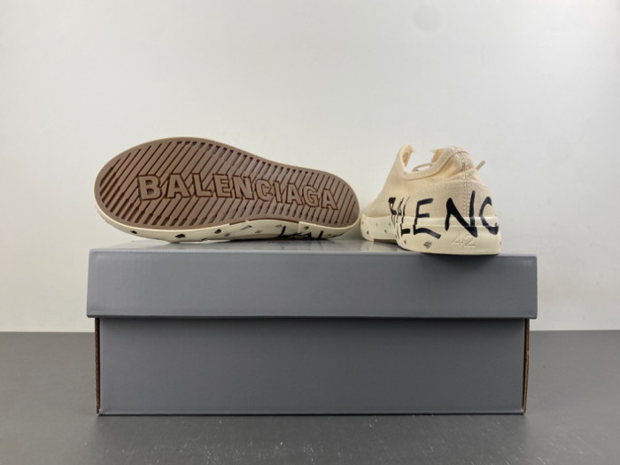 BLCG Paris Low 688754 W3RR5 9010