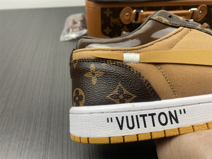 AIR JORDAN 1 OFW Low Top (WITH CASE)