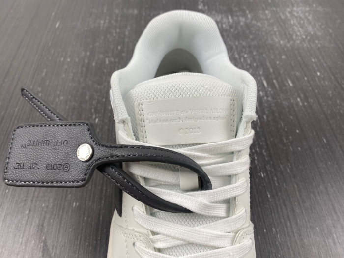 OFW SNEAKER