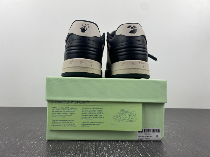 OFW SNEAKER