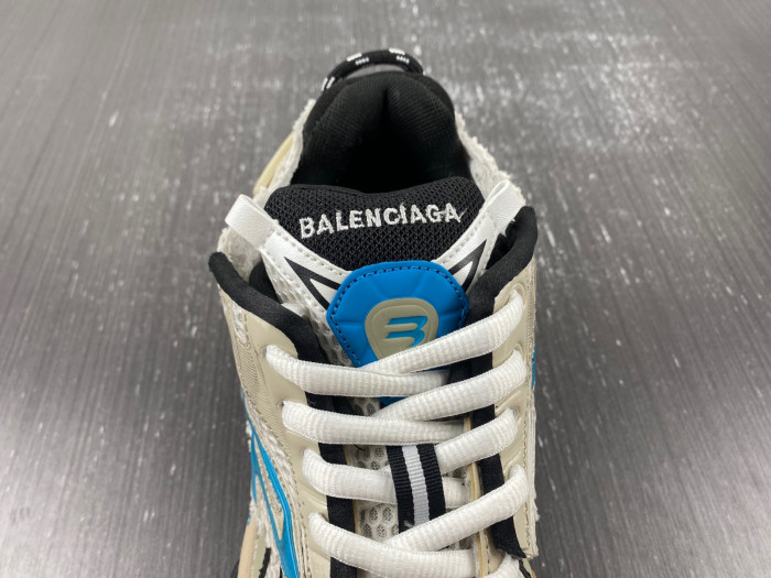 BLCG PHANTOM SNEAKER 677403 W2RB6 2028
