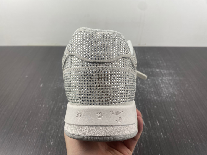 OFW SNEAKER